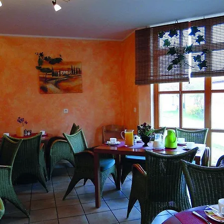 Glasgarten Apartment Roetz